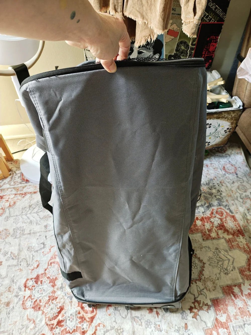 Gray Men’s Duffel Bag with Black Straps